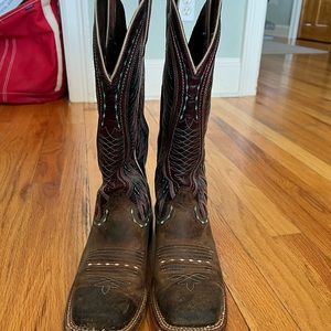 Arita women’s boot size 7